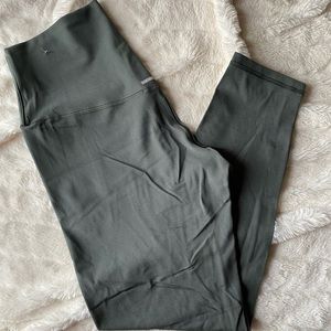Aerie green play leggings
